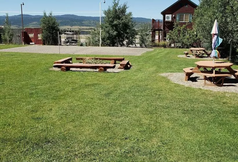 Wolf Den Log Cabin Motel And Rv Park