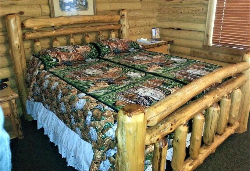 Wolf Den Log Cabin Motel And Rv Park