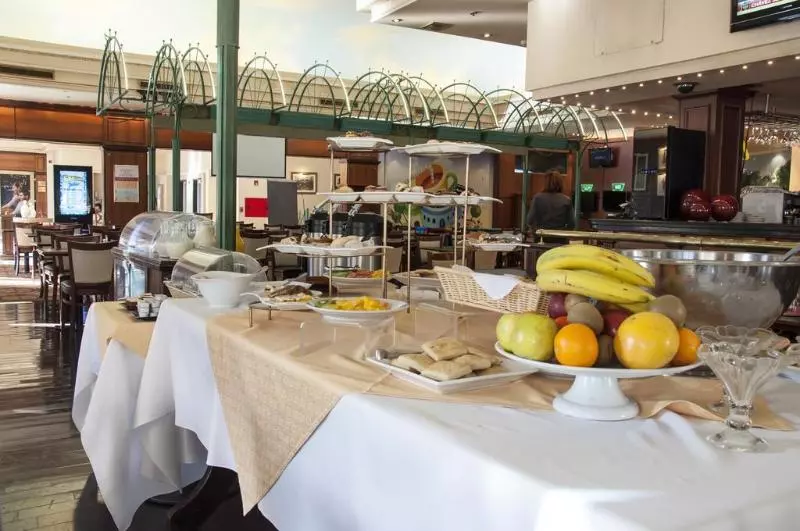 Epic Hotel Villa Mercedes