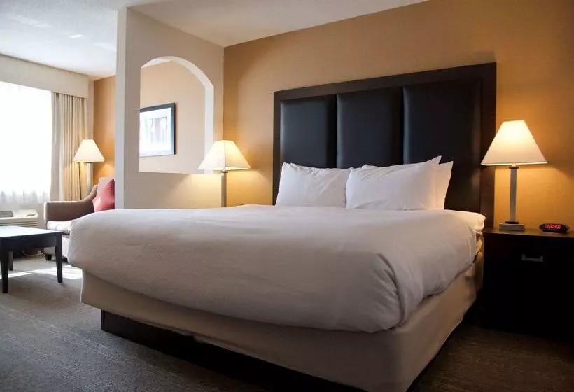 酒店 Best Western Plus Burlington Inn & Suites