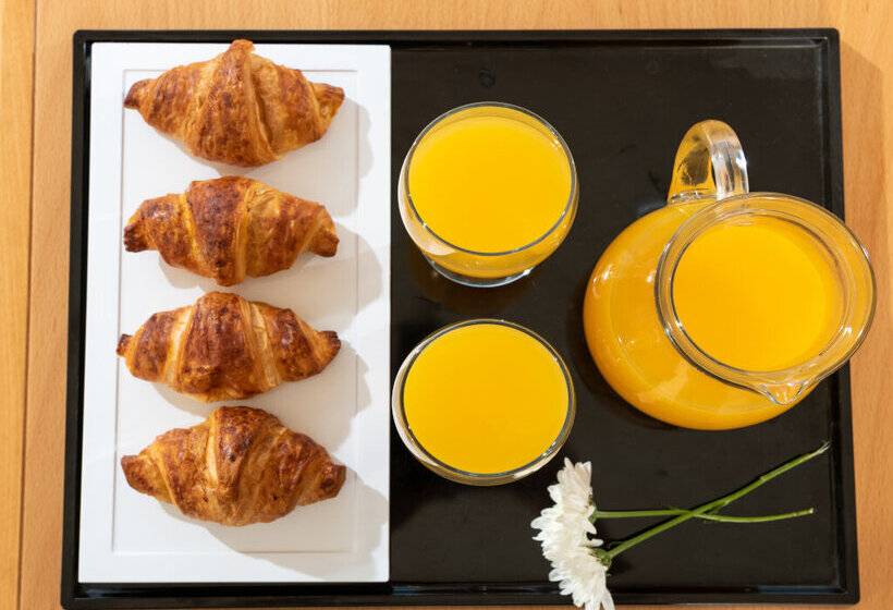 هتل Constantinou Bros Athena Royal Beach