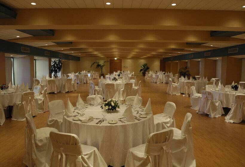 هتل Constantinou Bros Athena Royal Beach