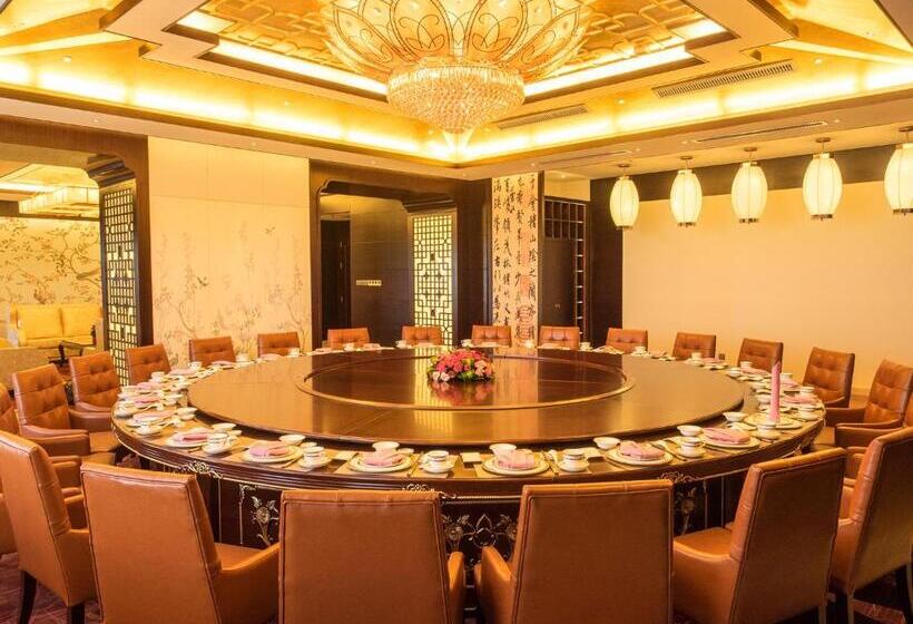 Don Chan Palace Hotel & Convention