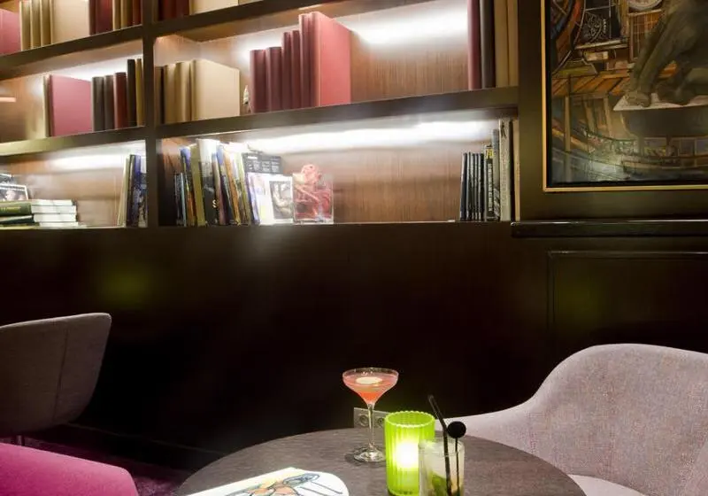 هتل Doubletree By Hilton Paris Boulogne