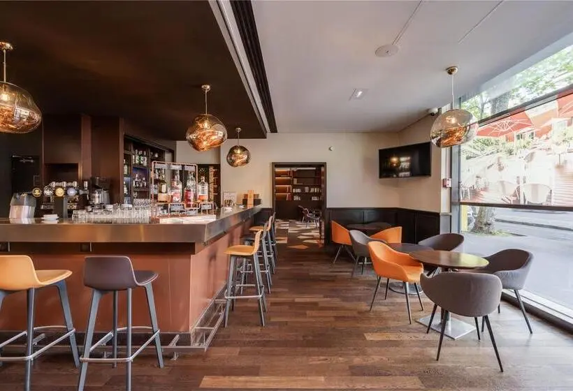 ホテル Doubletree By Hilton Paris Boulogne