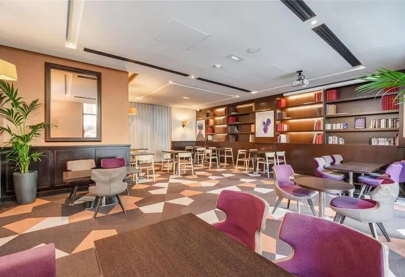 ホテル Doubletree By Hilton Paris Boulogne