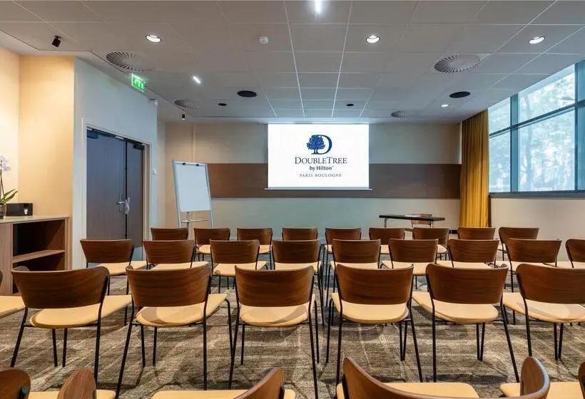 ホテル Doubletree By Hilton Paris Boulogne