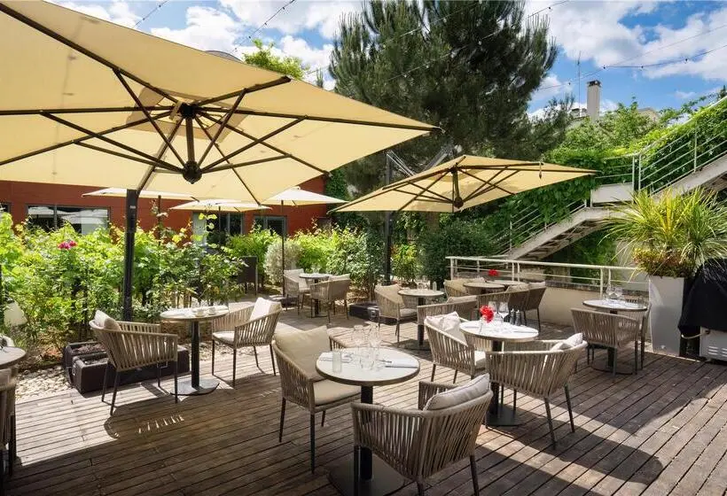 ホテル Doubletree By Hilton Paris Boulogne