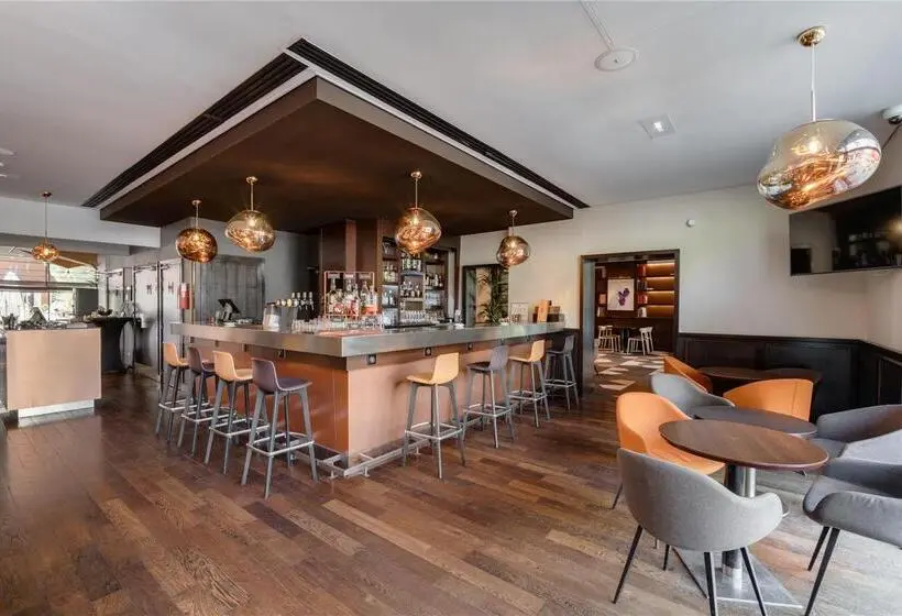 ホテル Doubletree By Hilton Paris Boulogne