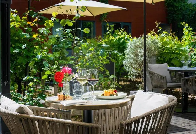 ホテル Doubletree By Hilton Paris Boulogne