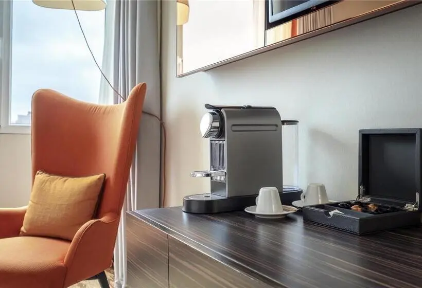 ホテル Doubletree By Hilton Paris Boulogne
