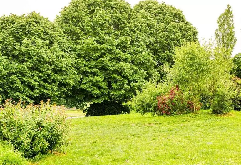 Отель Du Parc Chantepie