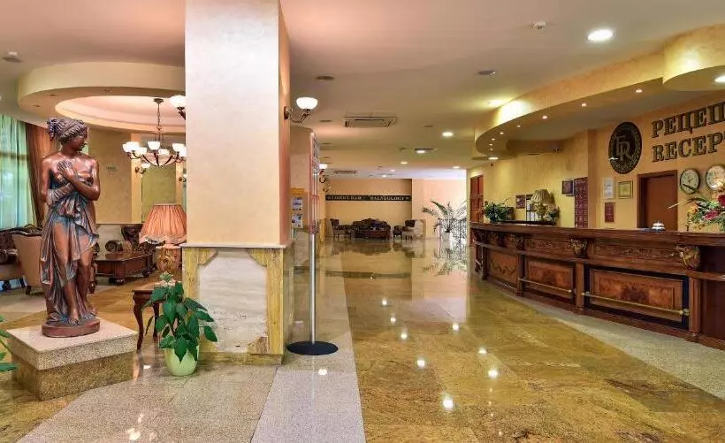 Estreya Residence Hotel And Spa