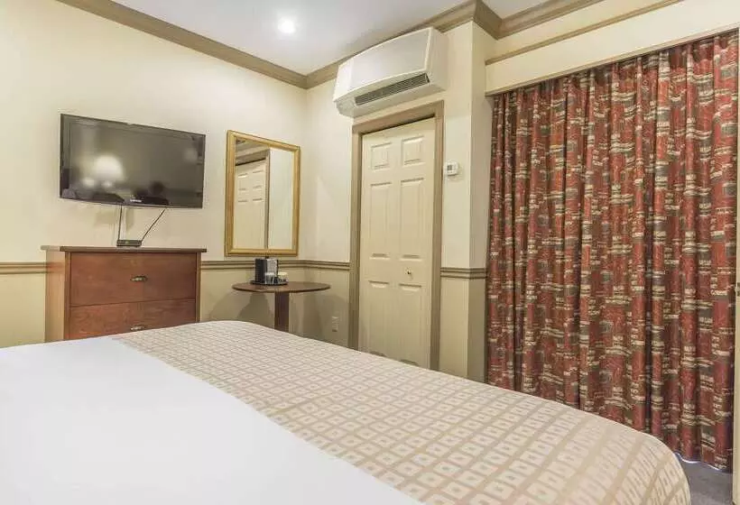 Inn On The Lake, Ascend Hotel Collection