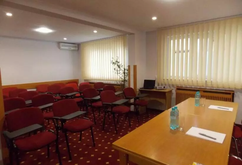 هتل Johann Strauss