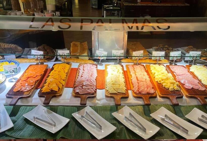 בית מלון כפרי Los Lagos Spa & Thermal Resort Experience