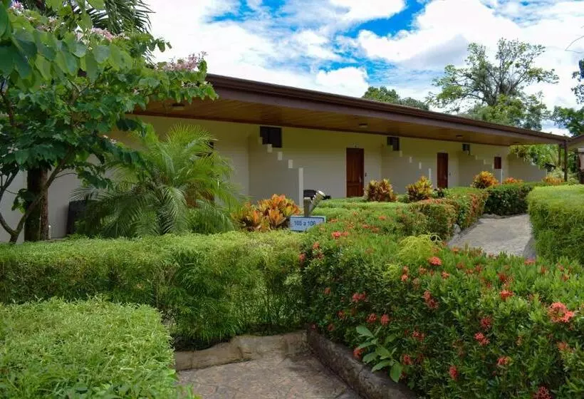 Отель Los Lagos Spa & Thermal Resort Experience