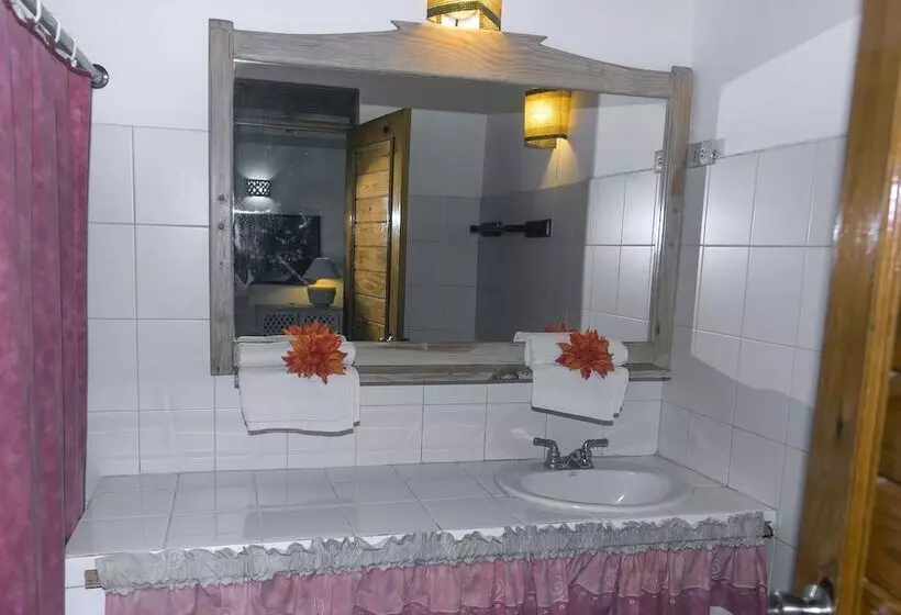 هتل Plaza Lusitania