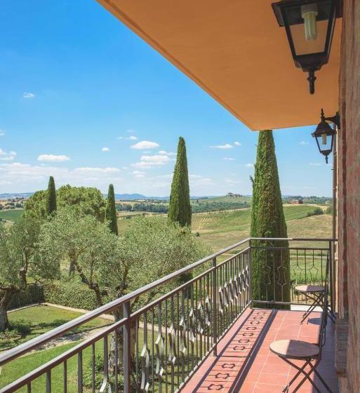 Сельский отель Borgo Tre Rose