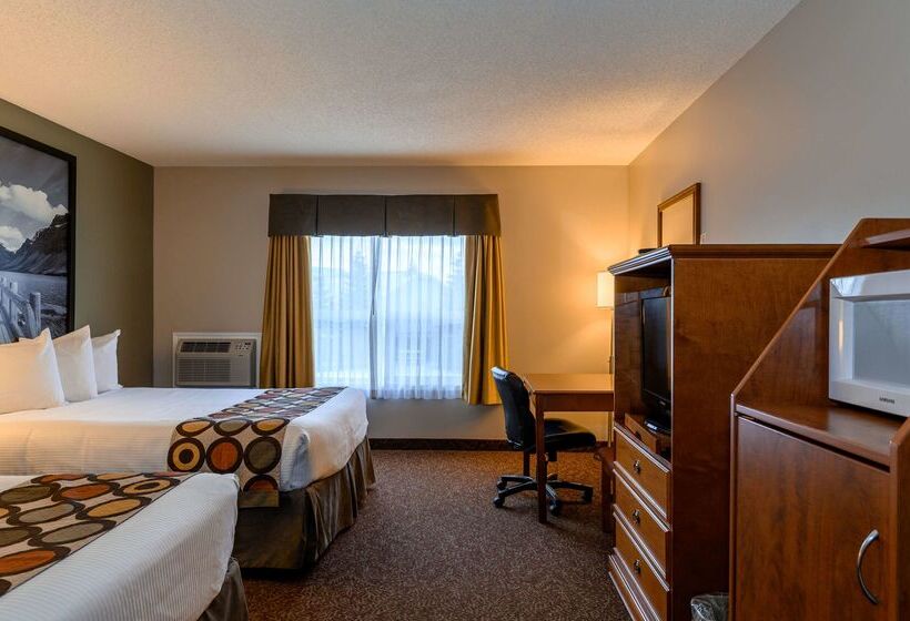 فندق Super 8 By Wyndham Cochrane