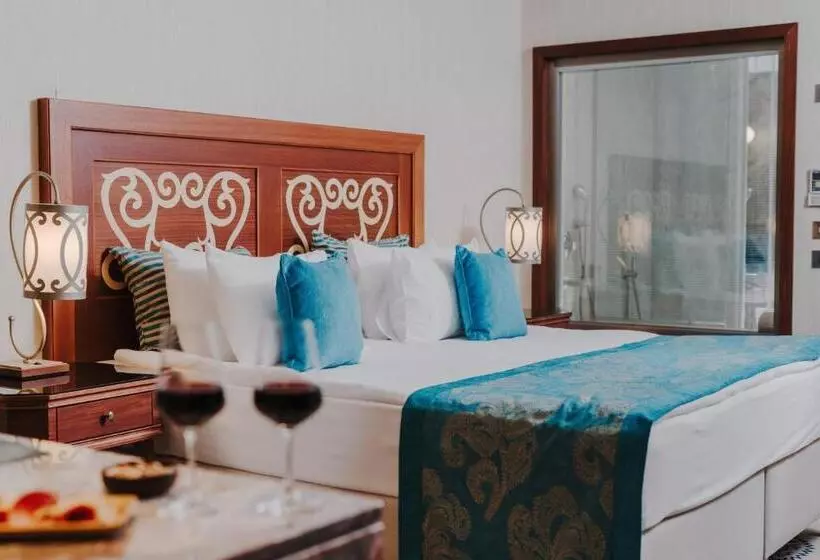 Отель The Arkin Colony