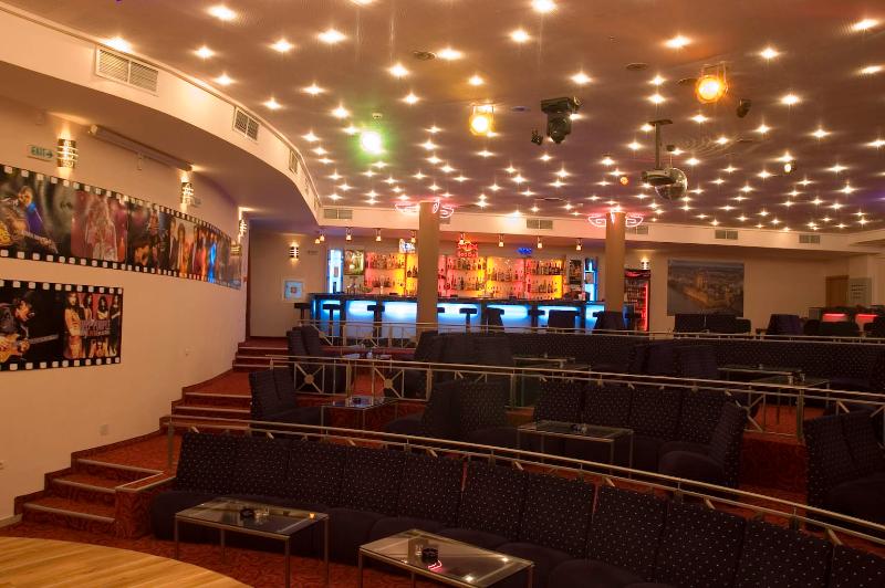 استراحتگاه Helios Spa Hotel   Children Slides, Pool, Entertainment & All Inclusive