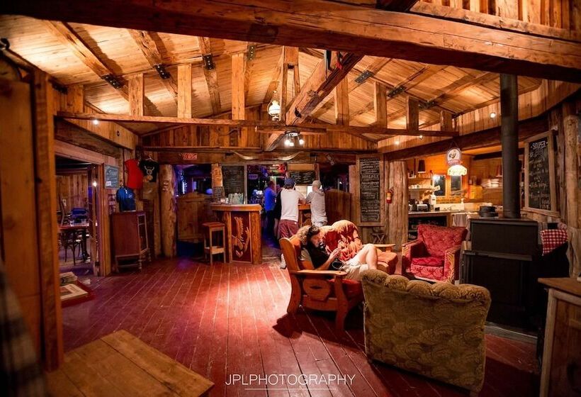 호스텔 Auberge/chalet Griffon Aventure