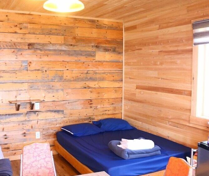 호스텔 Auberge/chalet Griffon Aventure