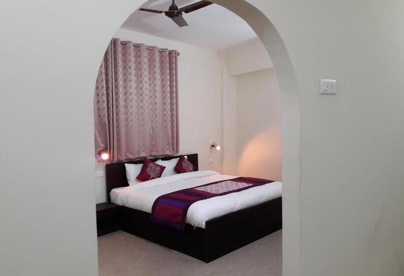 Bed and Breakfast Avlokan  Near Kainchi Dham Mandir