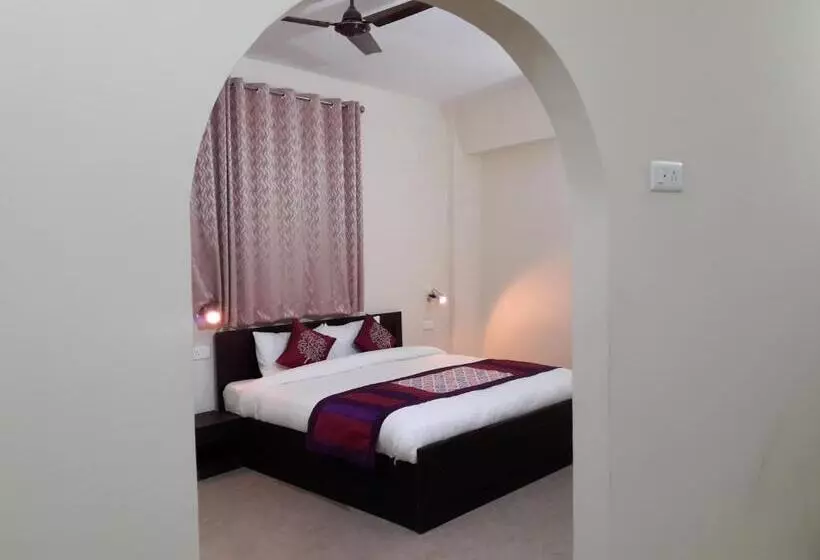 Aamiaismajoitus (B&B) Avlokan  Near Kainchi Dham Mandir