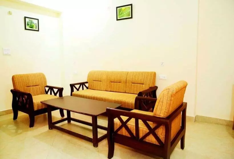 Aamiaismajoitus (B&B) Avlokan  Near Kainchi Dham Mandir