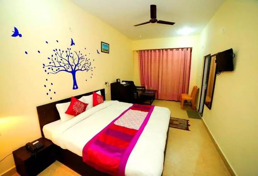 Aamiaismajoitus (B&B) Avlokan  Near Kainchi Dham Mandir