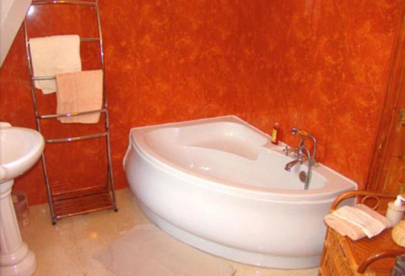 ベッドアンドブレックファースト Château De La Court D Aron