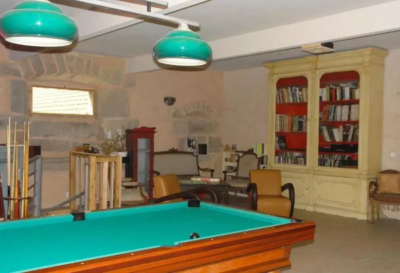 Aamiaismajoitus (B&B) Domaine De Maleval