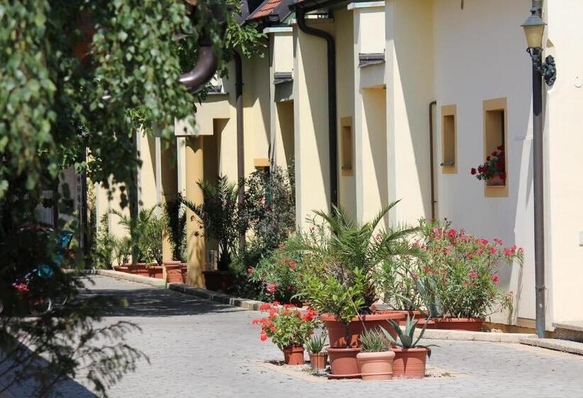 Nocleg ze śniadaniem Levanda Panzió