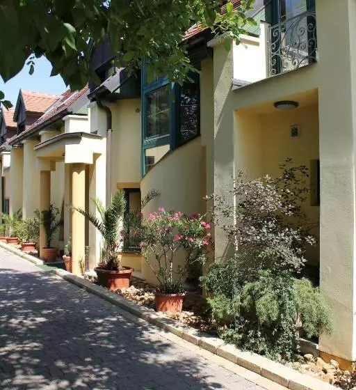 Aamiaismajoitus (B&B) Levanda Panzió