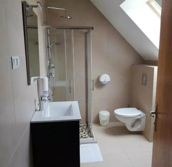 Aamiaismajoitus (B&B) Levanda Panzió