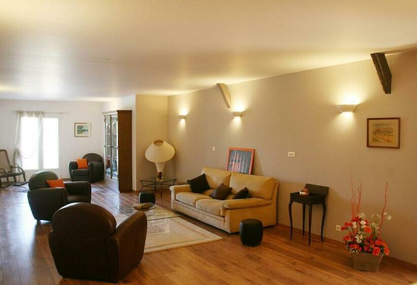 Bed and Breakfast Manoir Théas