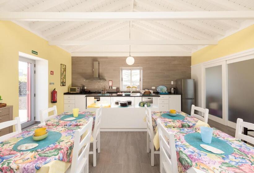 Bed and Breakfast Ocean Breeze