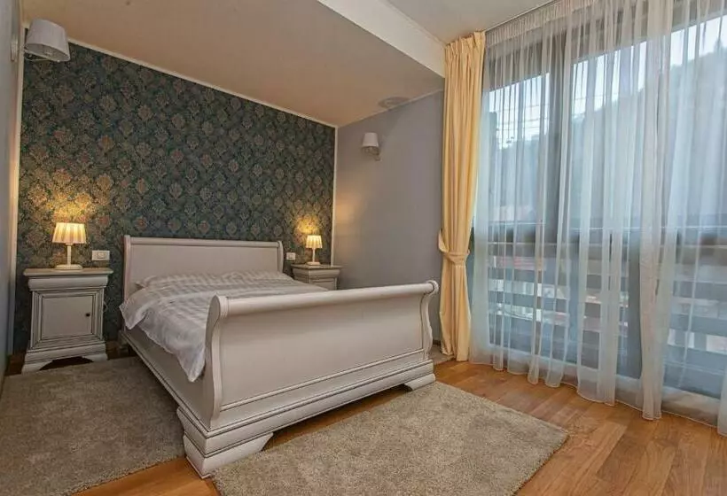 تختخواب و صبحانه Vila Imperial
