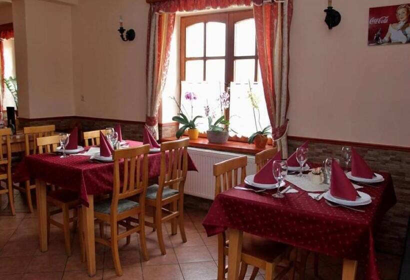 Határ Csárda Panzió