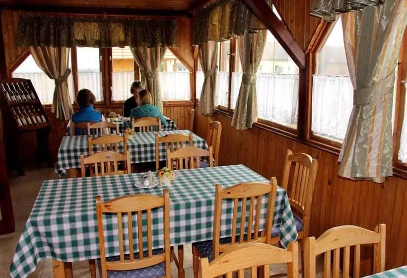 Határ Csárda Panzió