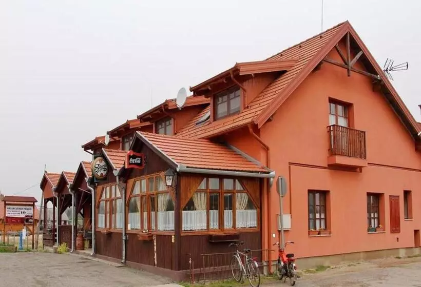 Határ Csárda Panzió