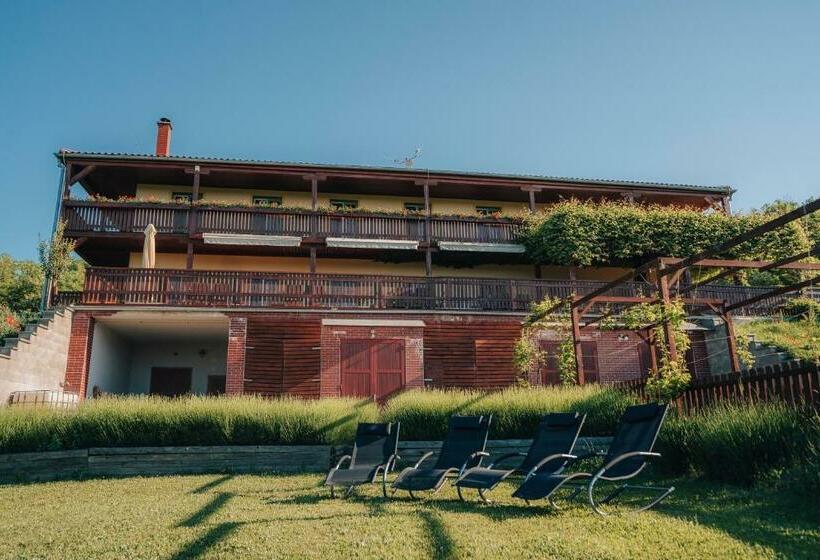 ホテル Farma Ovčí Terasy