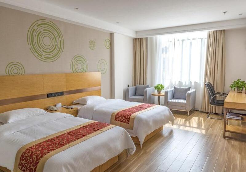 Hotelli Greentree Inn Guangxi Hepu Huanzhusouthrd.transit Center Express