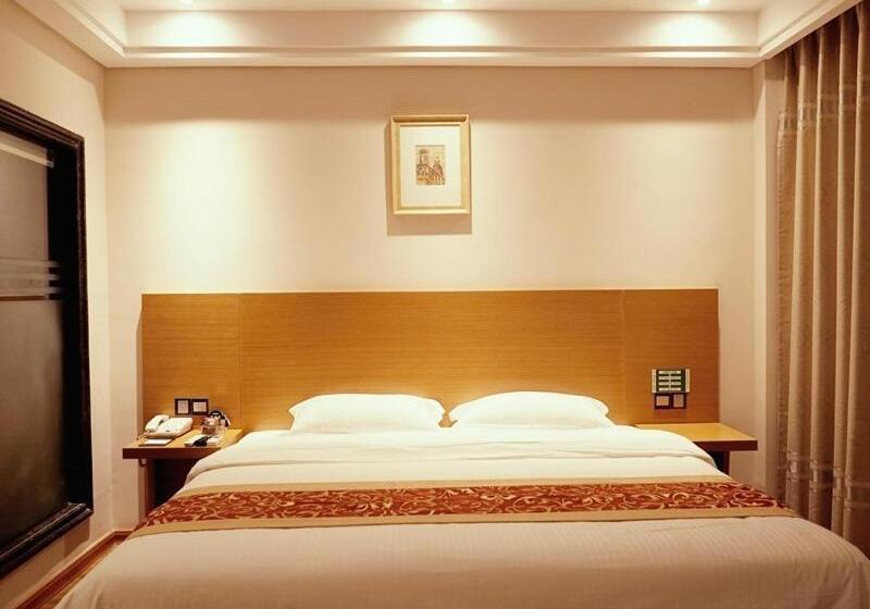 Hotelli Greentree Inn Guangxi Hepu Huanzhusouthrd.transit Center Express