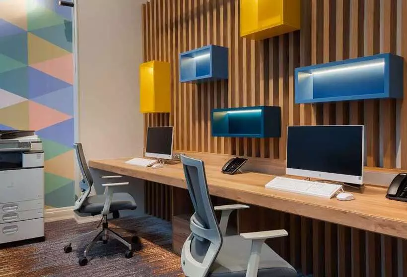 ホテル Hampton By Hilton Krasnodar