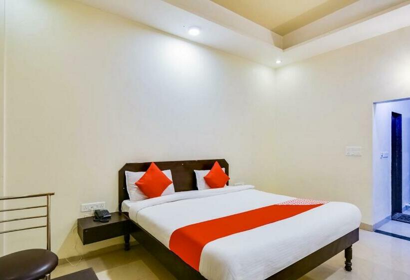 O The Thar Mid Way Hotel And Restaurant