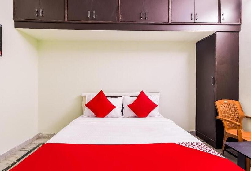 בית מלון כפרי O Kartikeya Park View Residency