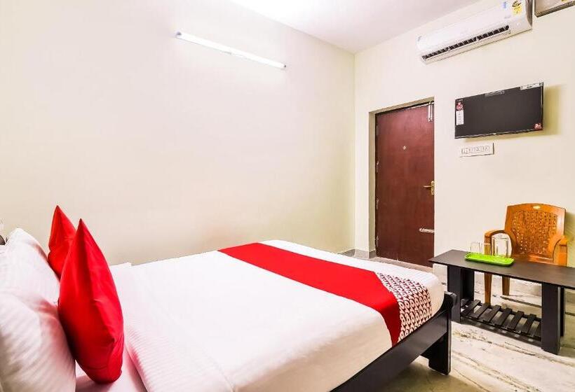 בית מלון כפרי O Kartikeya Park View Residency